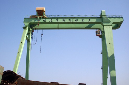 MEC型100t+100t-50m造船起重機（東海船廠）
